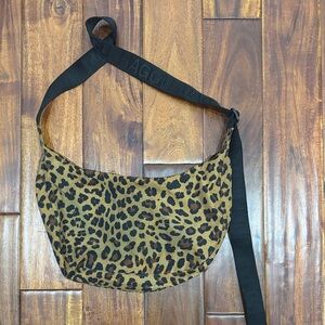 BAGGU Cheetah Print Crossbody Bag